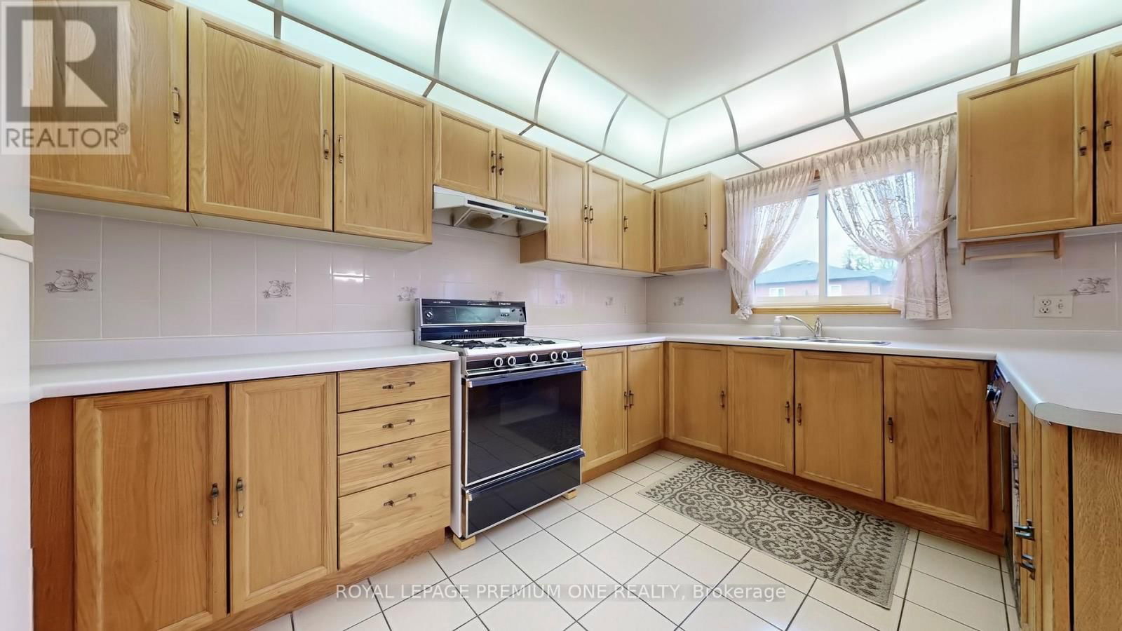 137 FINDHORN CRESCENT Image 14