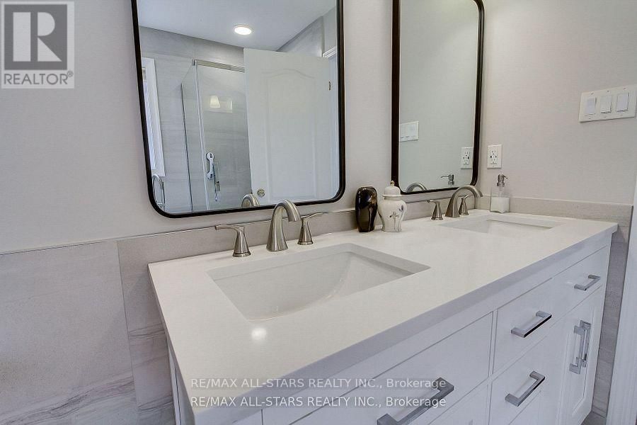 6 CHRISTIAN REESORPARK AVENUE Image 22