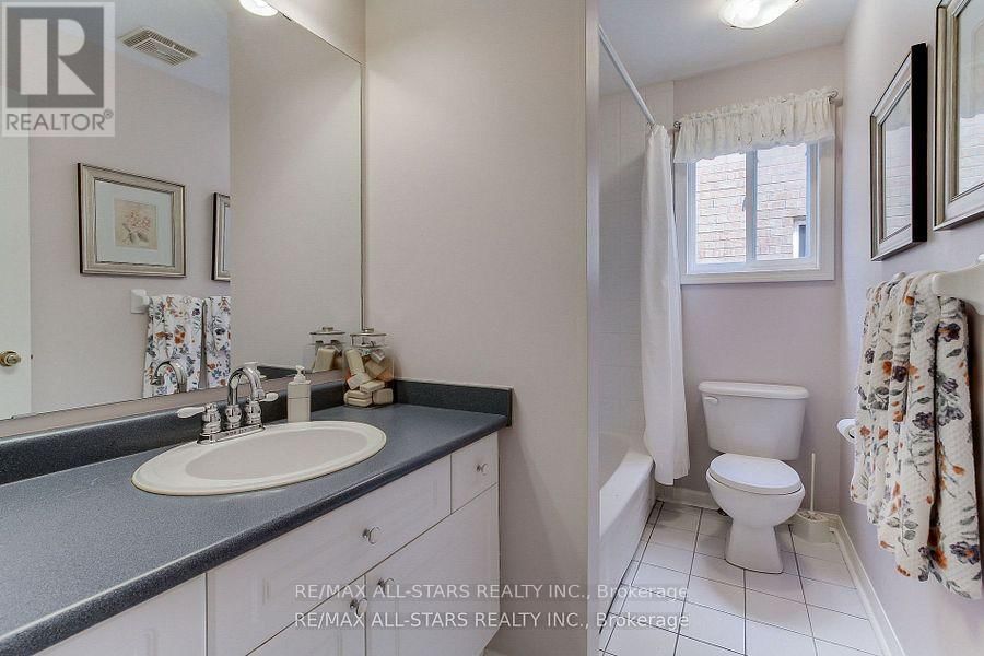 6 CHRISTIAN REESORPARK AVENUE Image 26