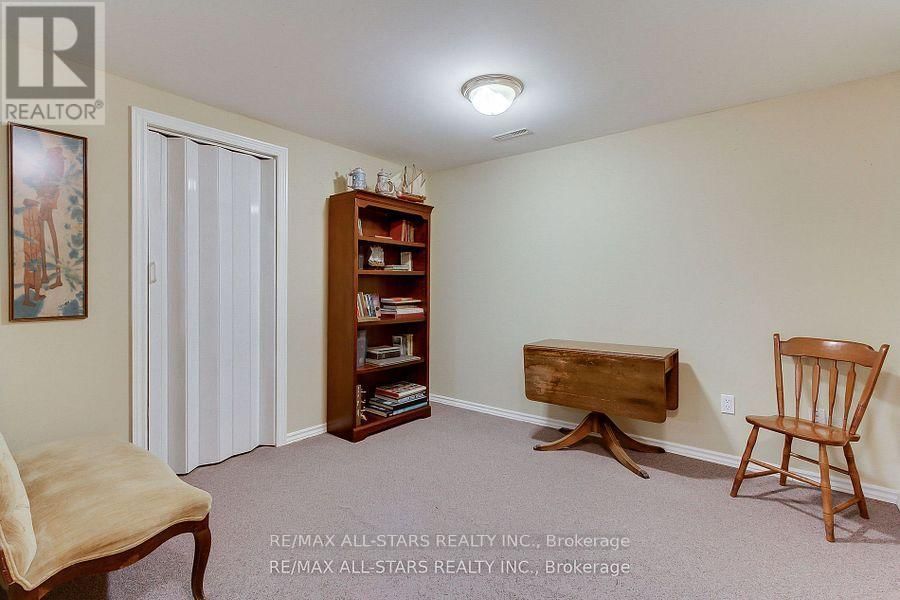 6 CHRISTIAN REESORPARK AVENUE Image 27