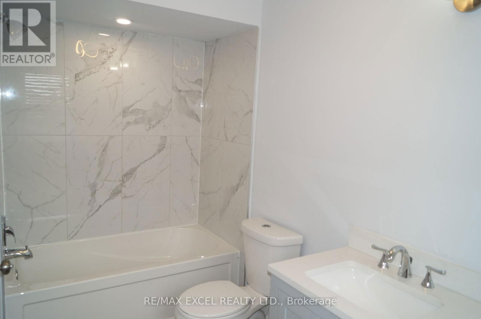 54 BINGHAM STREET Image 14