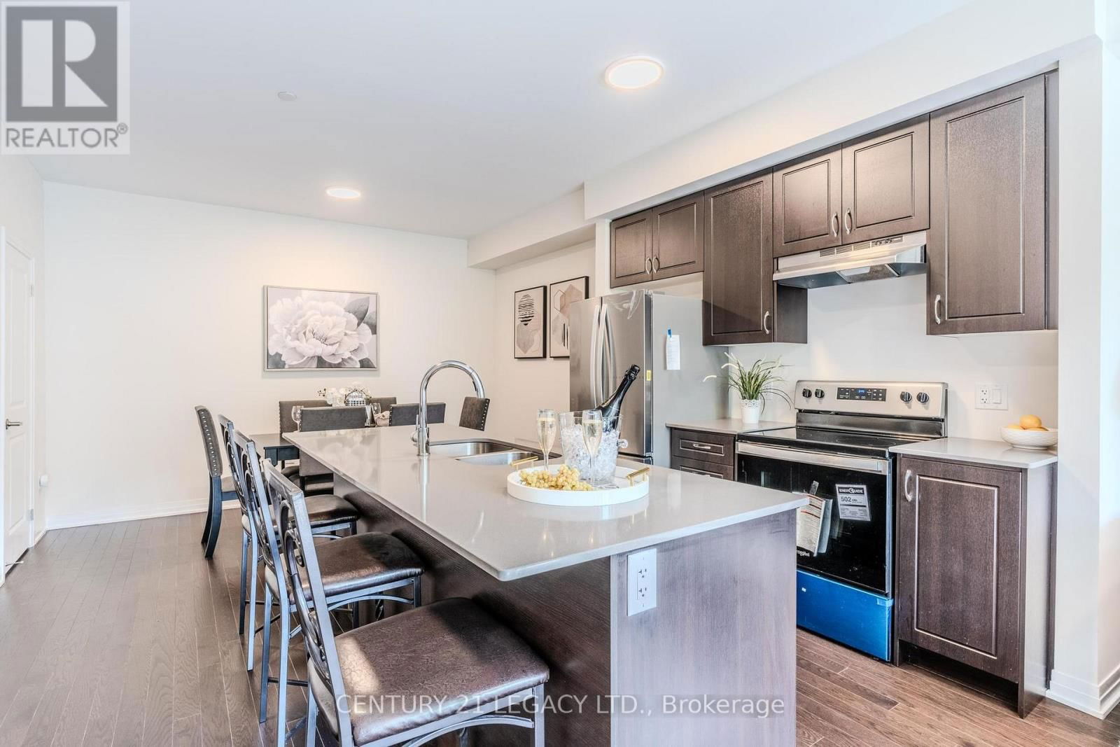 10 - 31 BAYNES WAY Image 8