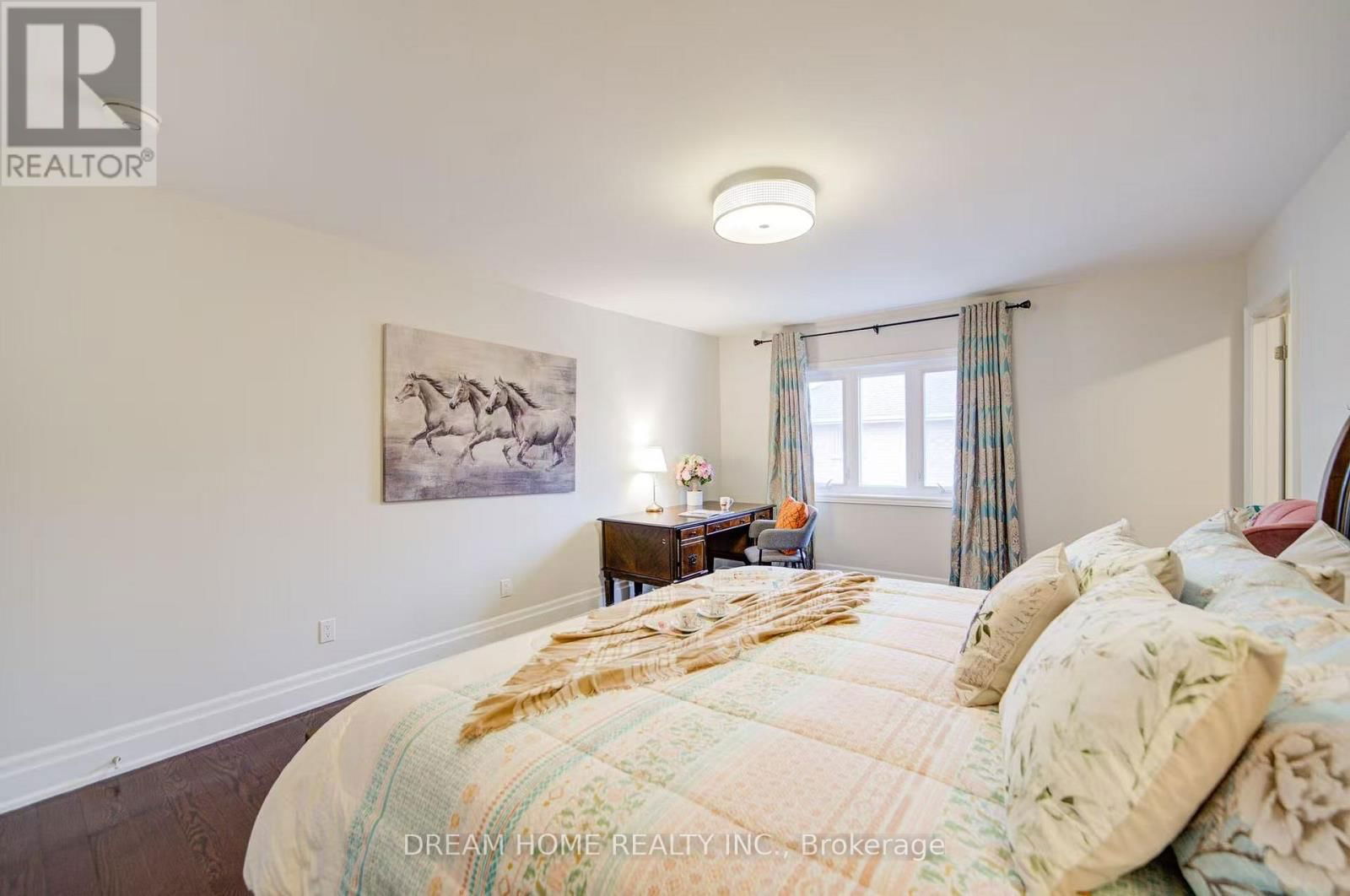 Room B - 3 MOSES CRESCENT Image 3
