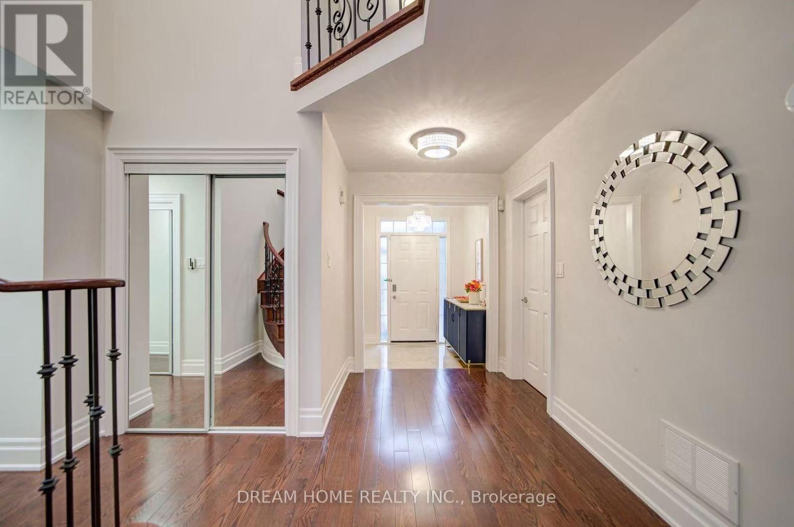 Room B - 3 MOSES CRESCENT Image 34