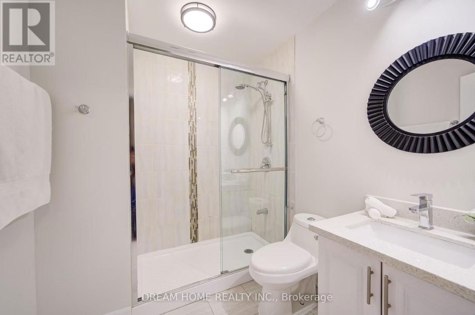 Room B - 3 MOSES CRESCENT Image 7
