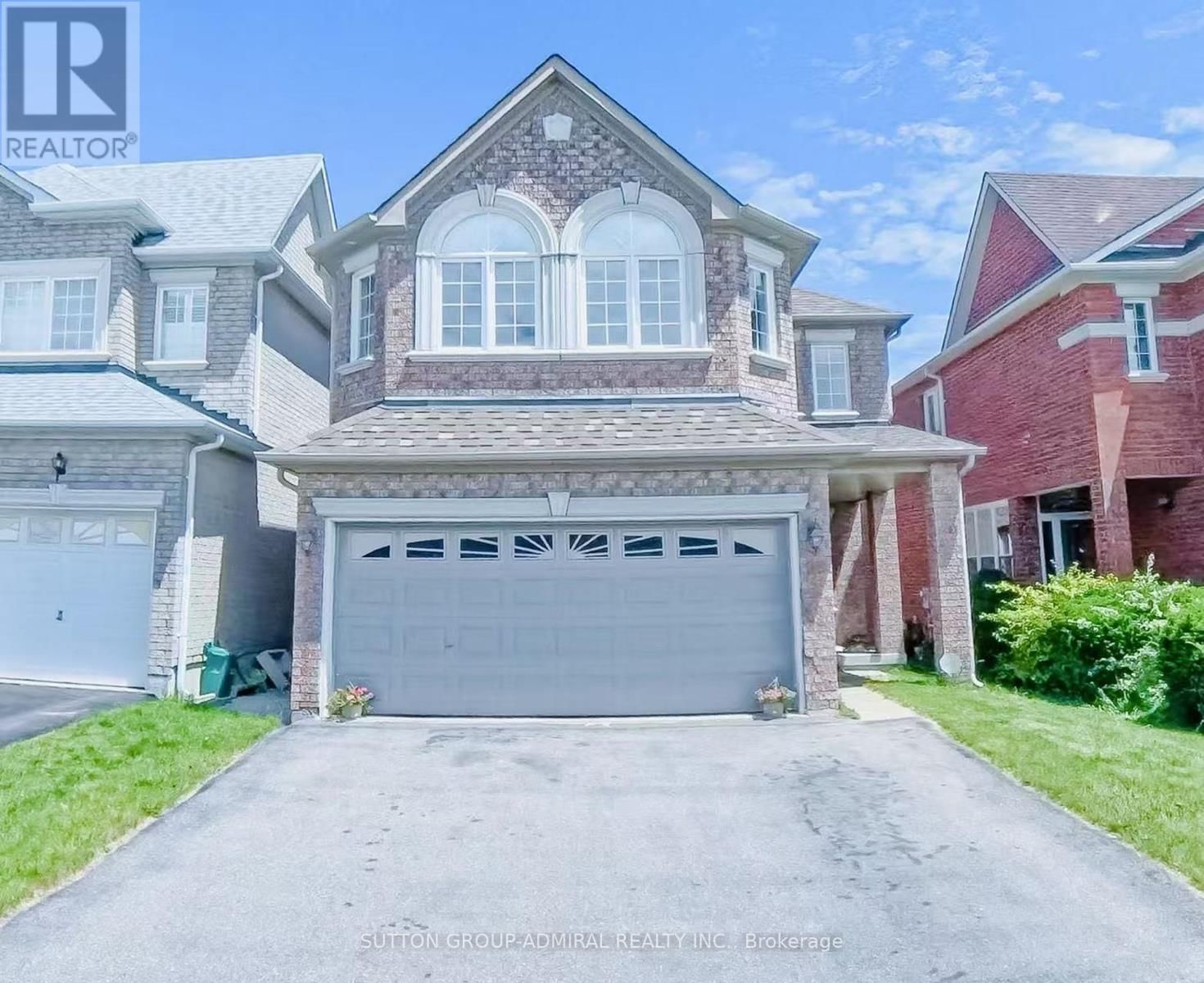98 HOLLY DRIVE Image 1