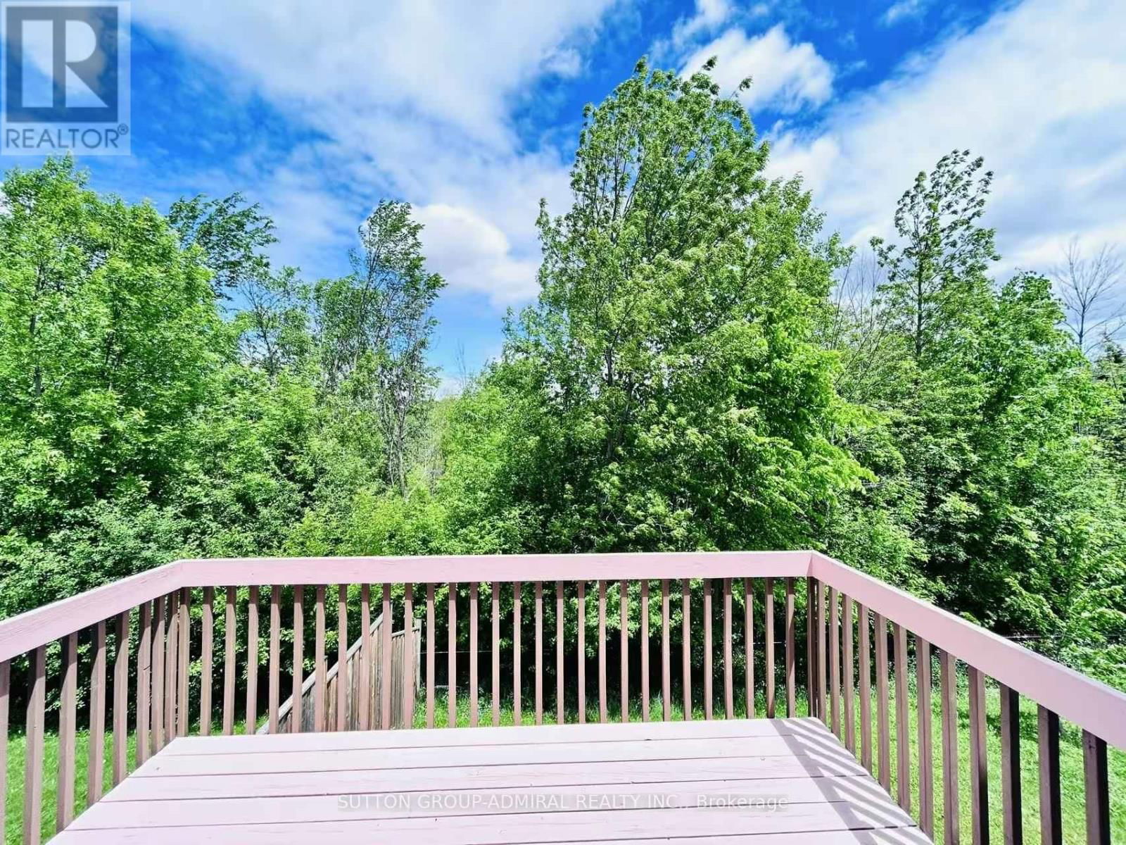 98 HOLLY DRIVE Image 18