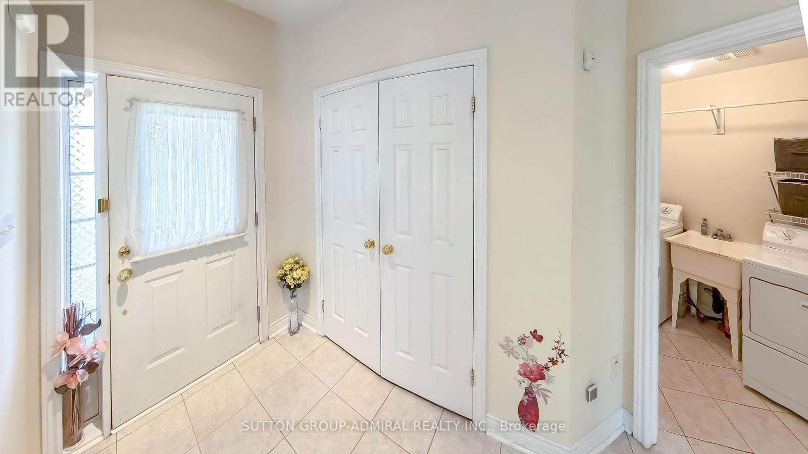 98 HOLLY DRIVE Image 4