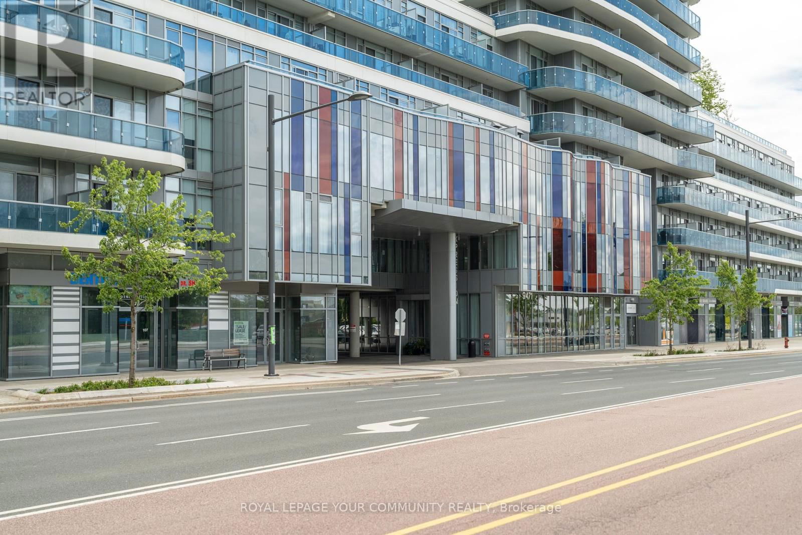 1222 - 9471 YONGE STREET Image 3