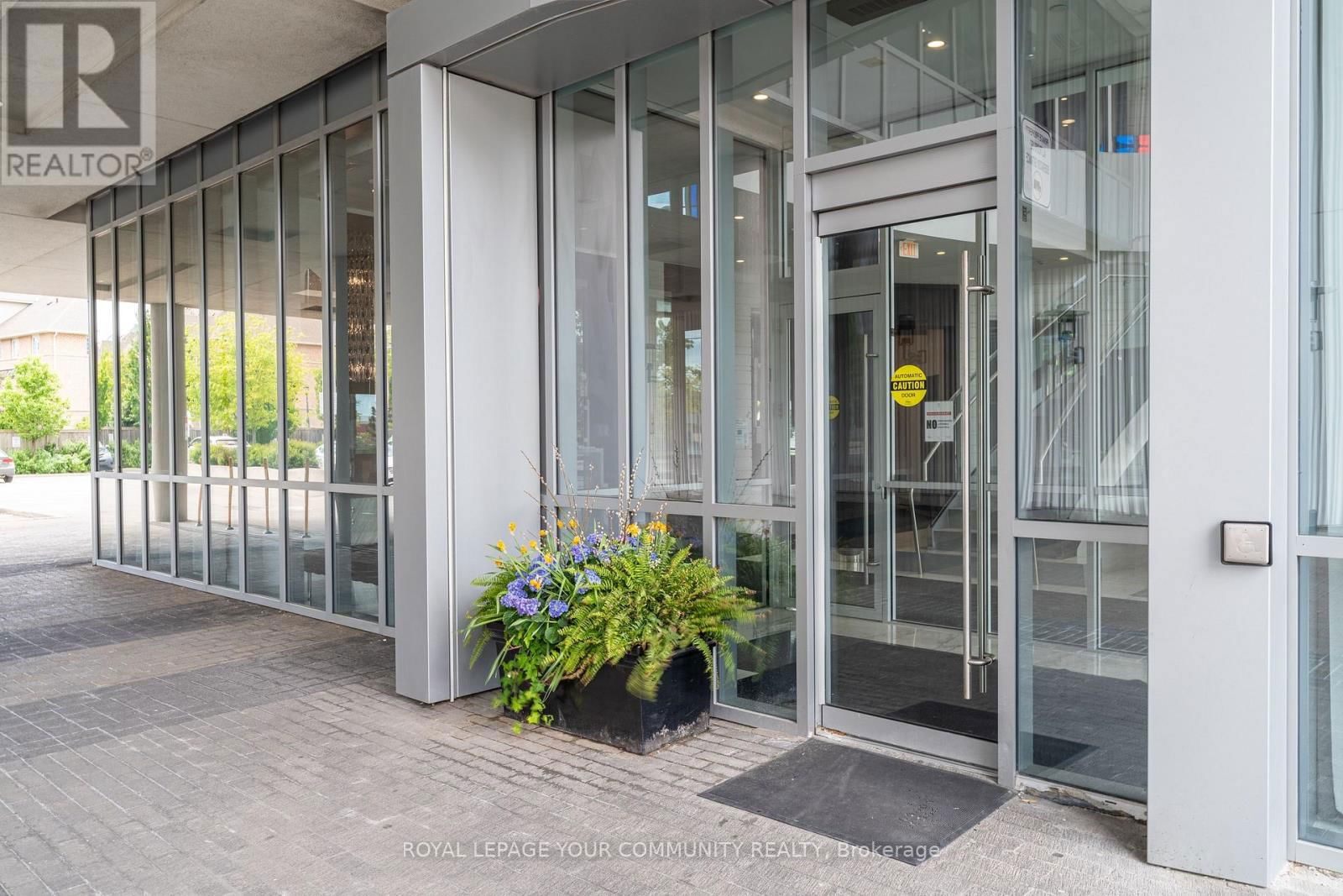 1222 - 9471 YONGE STREET Image 9