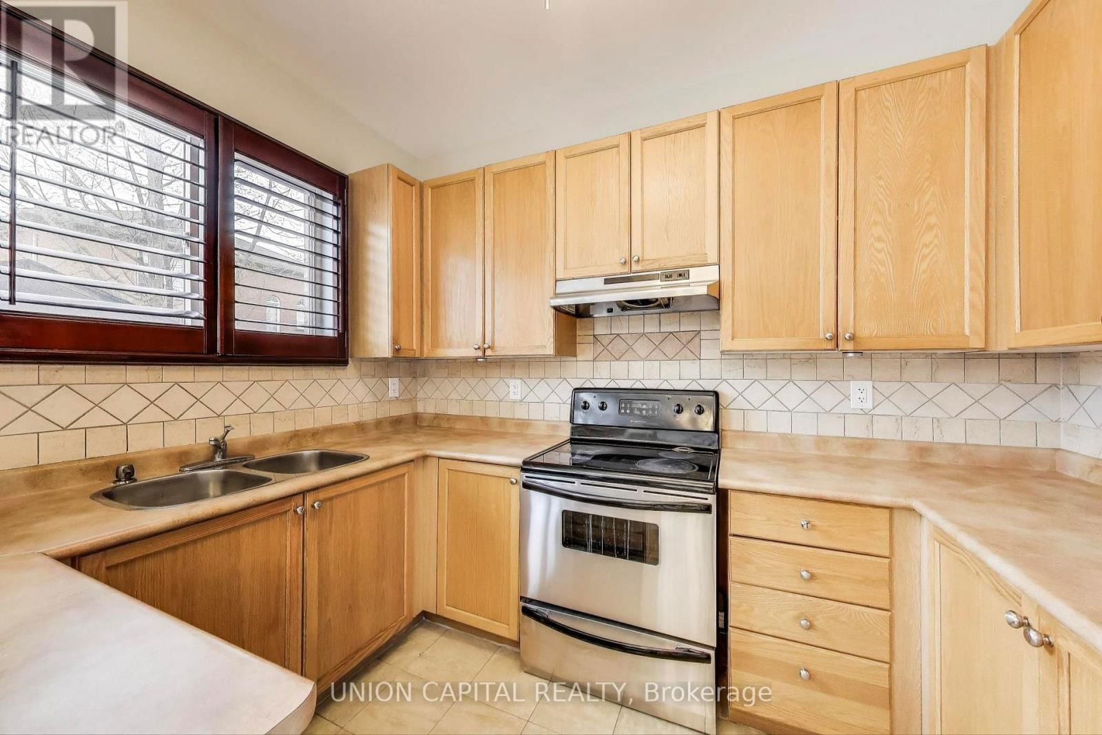 5 ROBINS NEST DRIVE Image 10