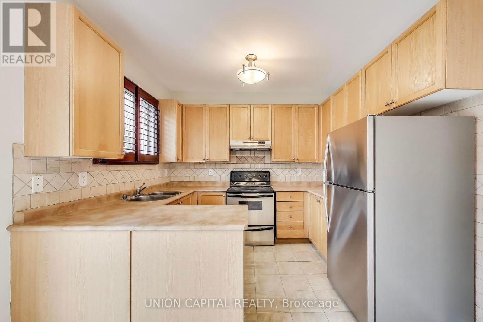 5 ROBINS NEST DRIVE Image 9