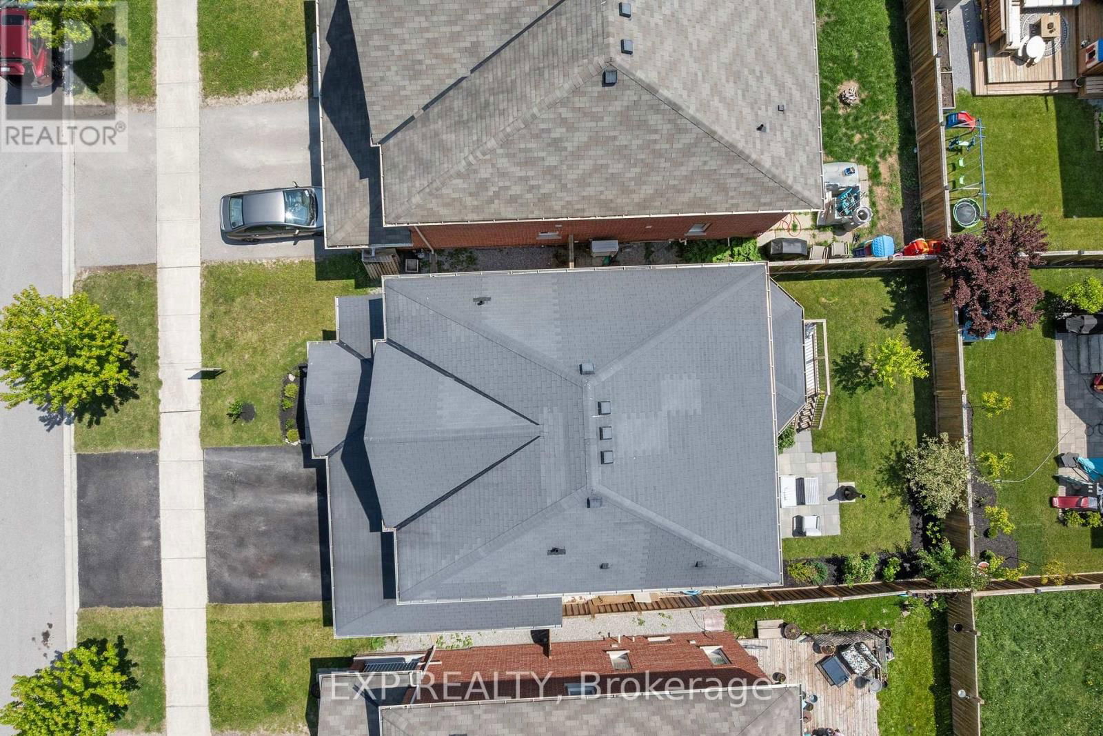 15 GREY WING AVENUE Image 2