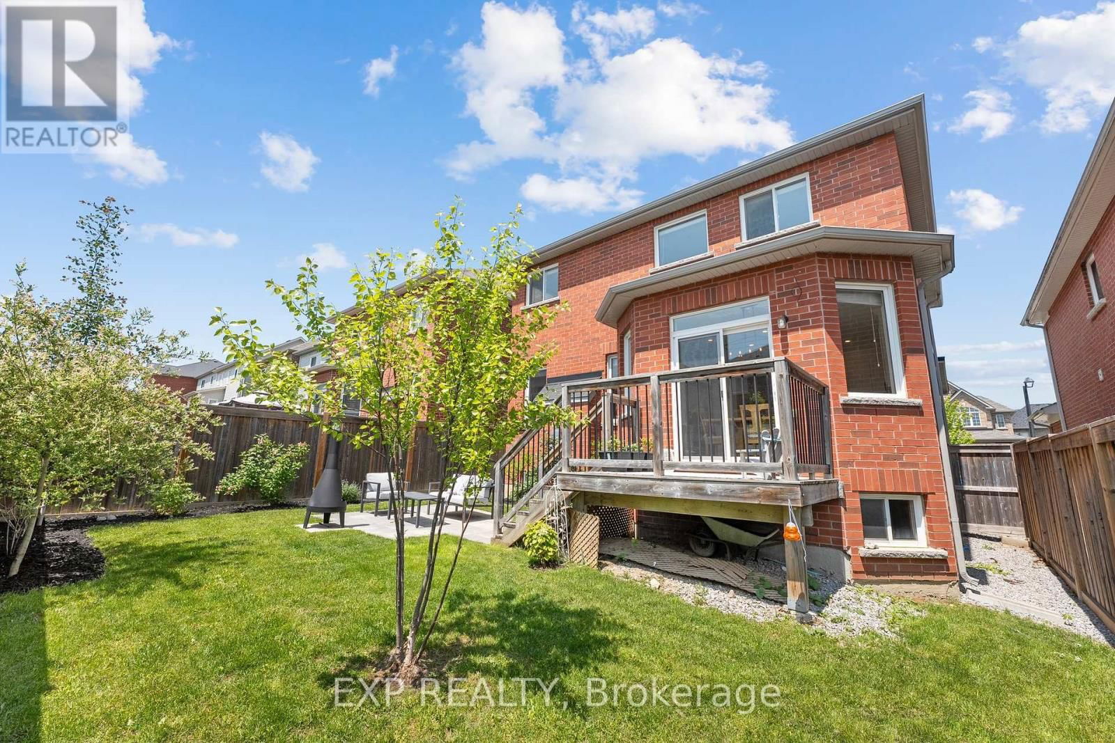 15 GREY WING AVENUE Image 30