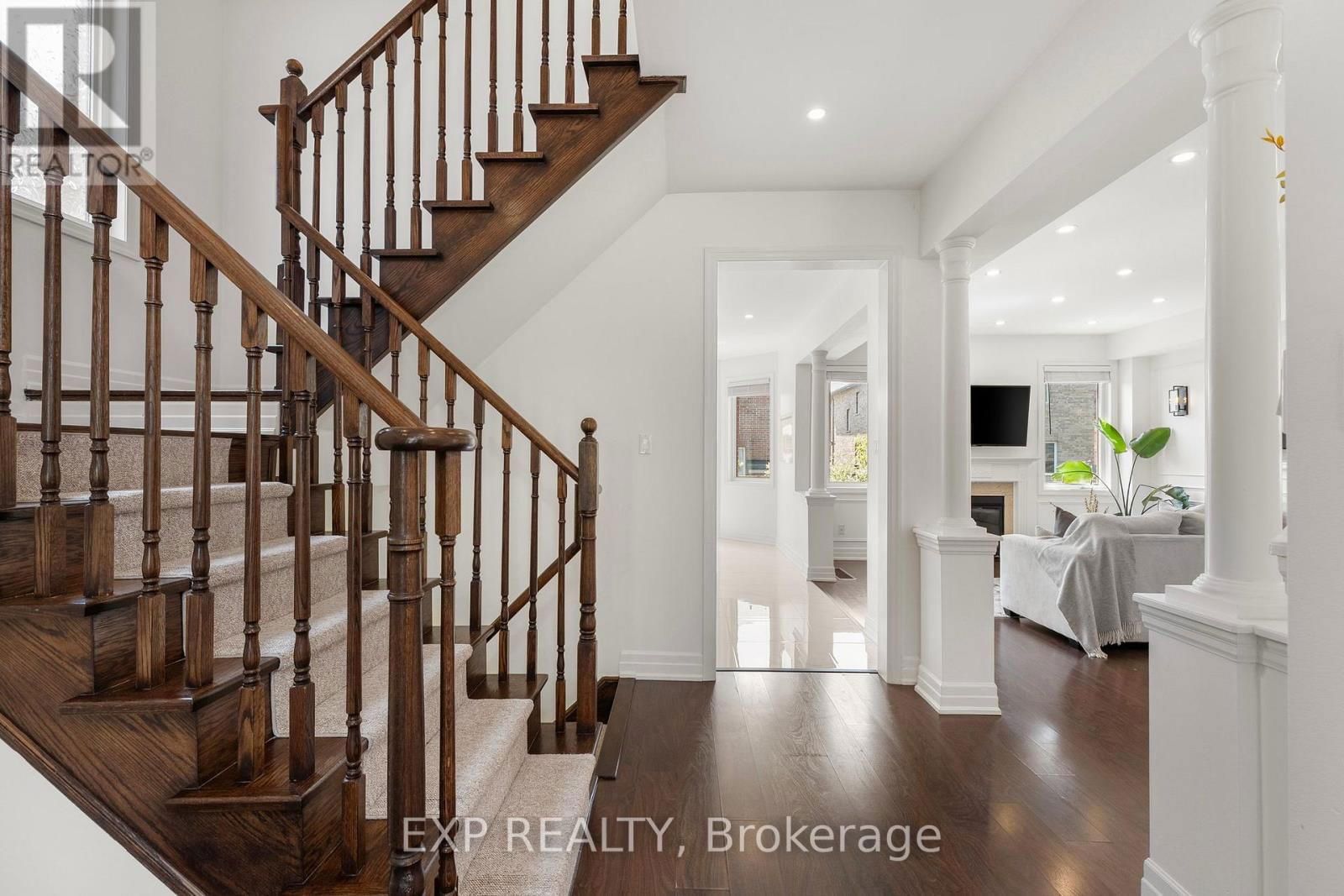 15 GREY WING AVENUE Image 6