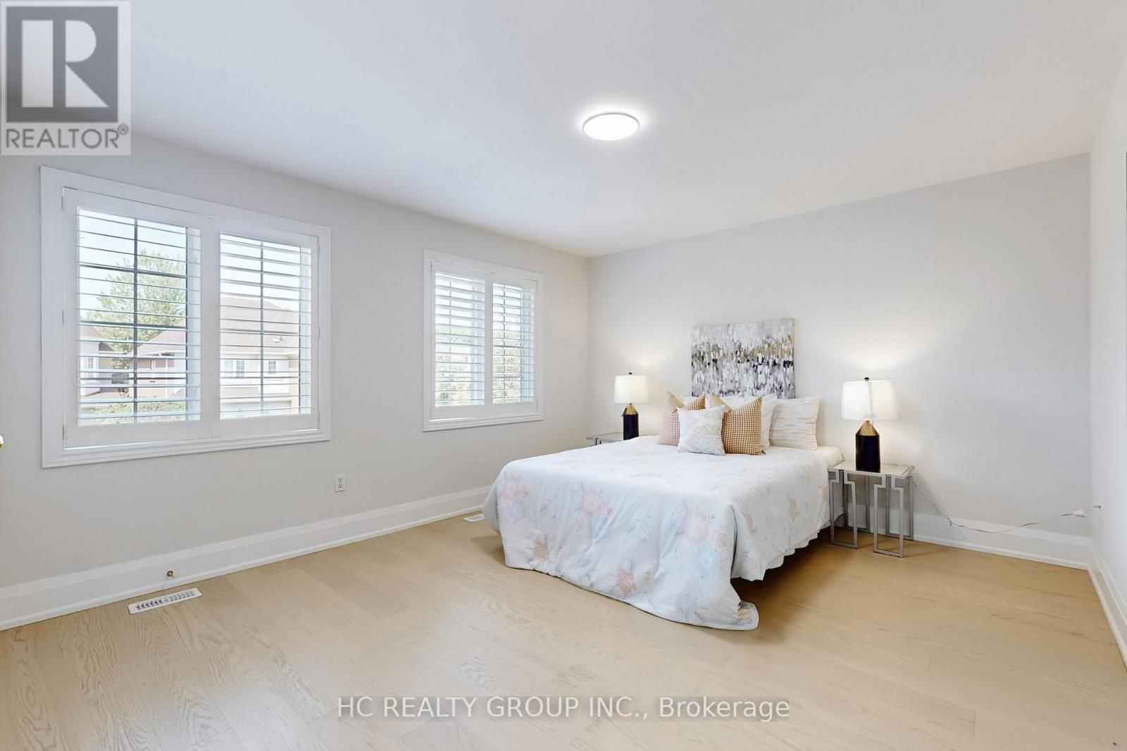 47 MEDOC PLACE Image 12