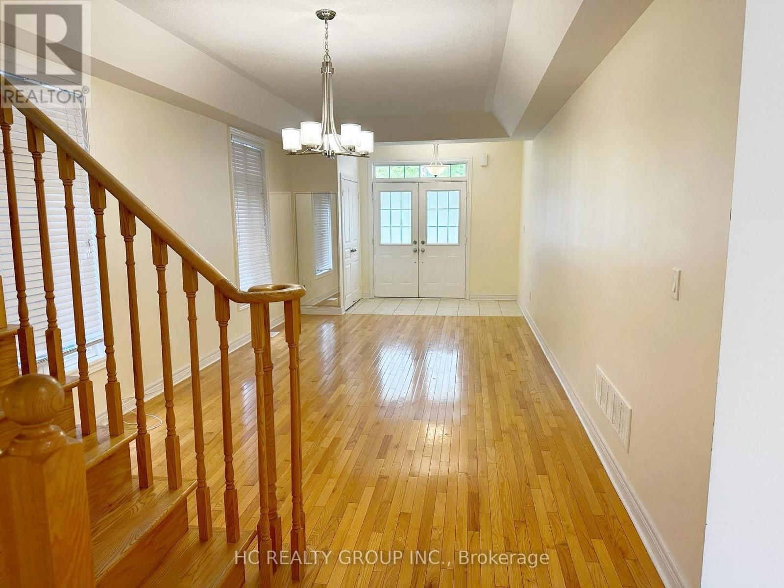 102 TIMNA CRESCENT Image 2