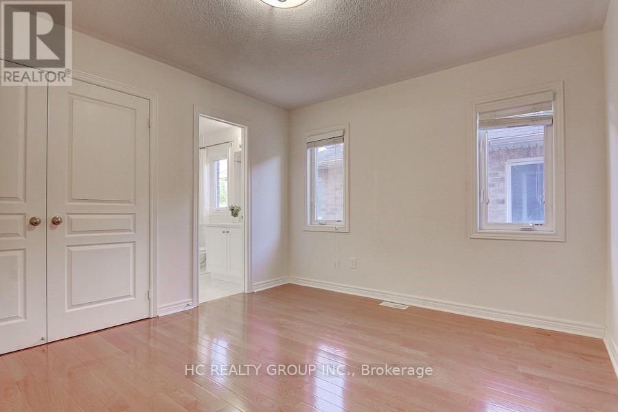 102 TIMNA CRESCENT Image 20