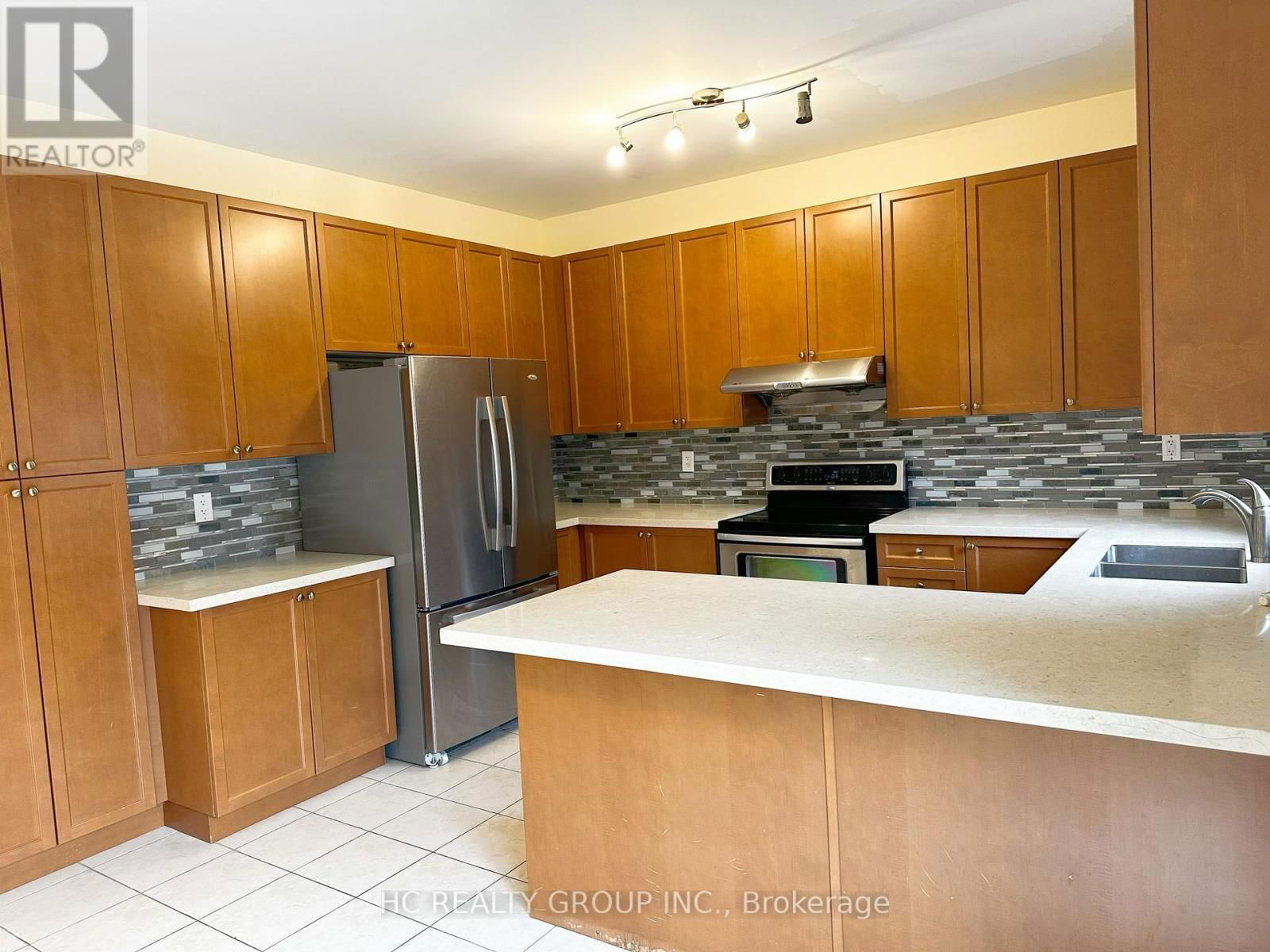 102 TIMNA CRESCENT Image 5
