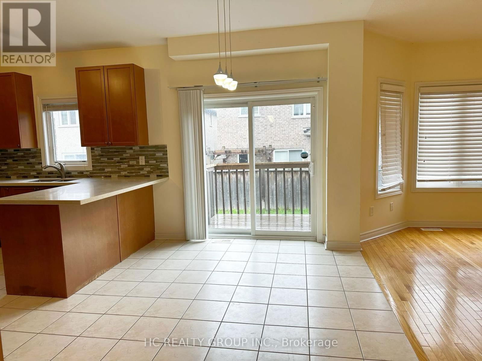 102 TIMNA CRESCENT Image 6