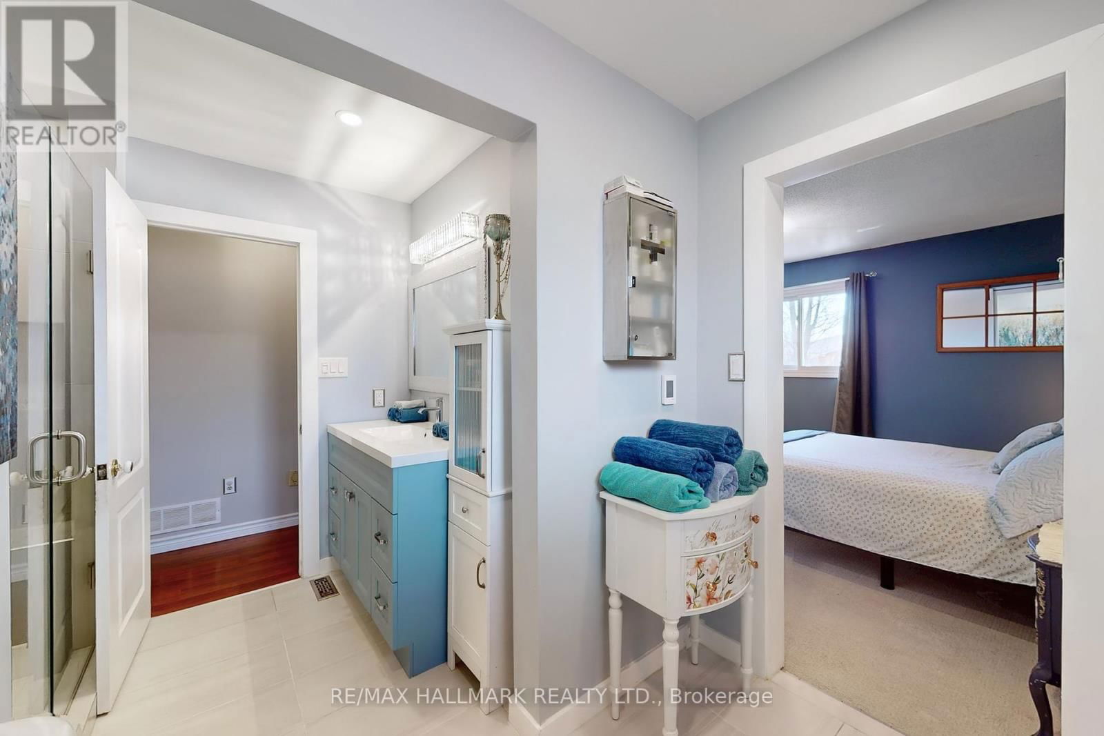 111 KERR BOULEVARD Image 23