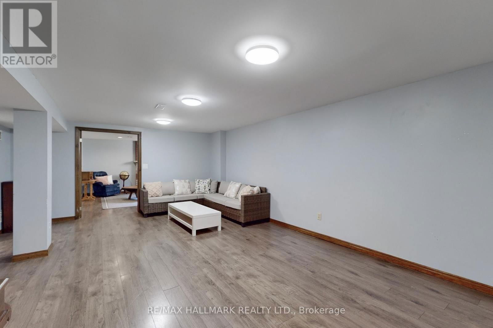 111 KERR BOULEVARD Image 29