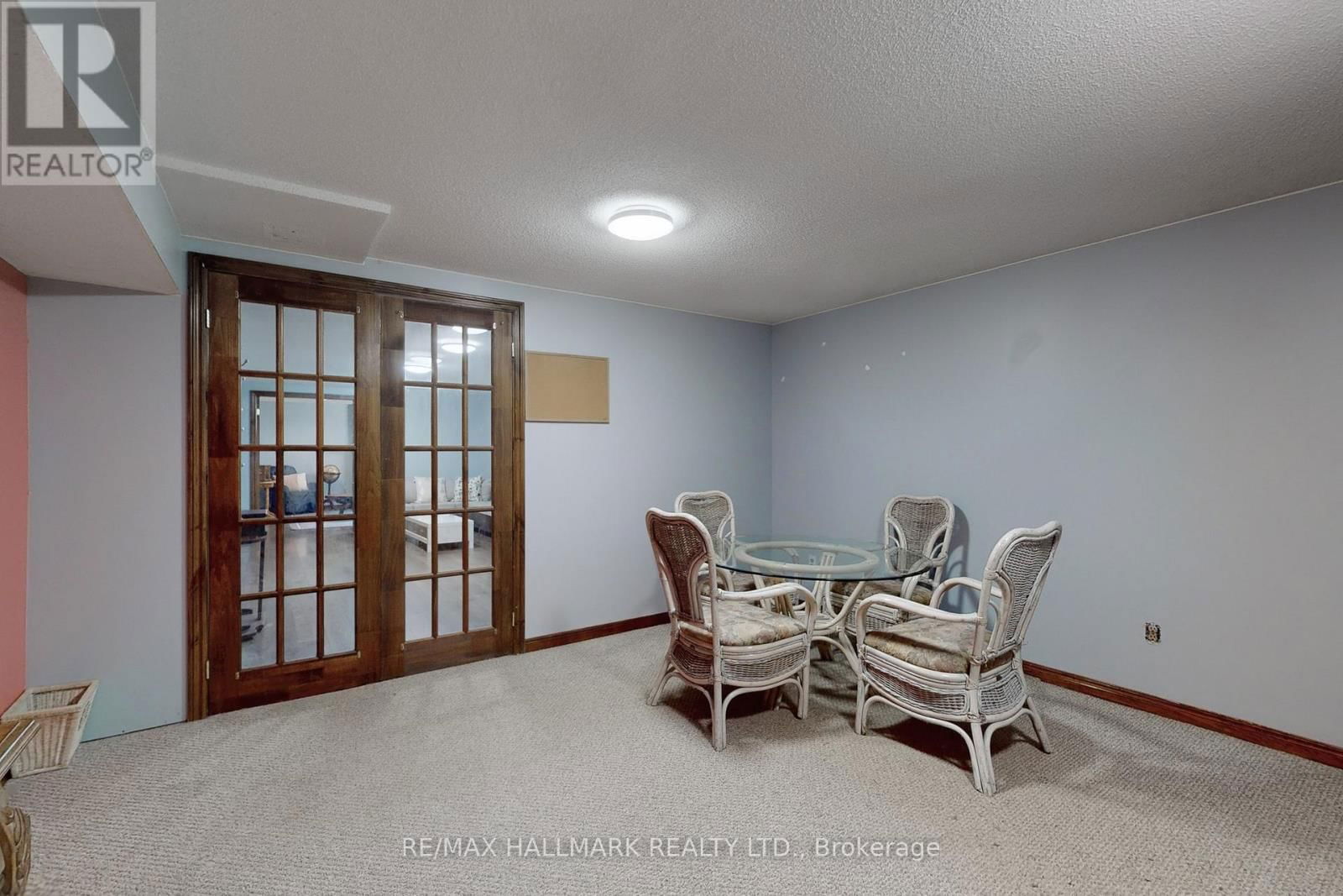 111 KERR BOULEVARD Image 31