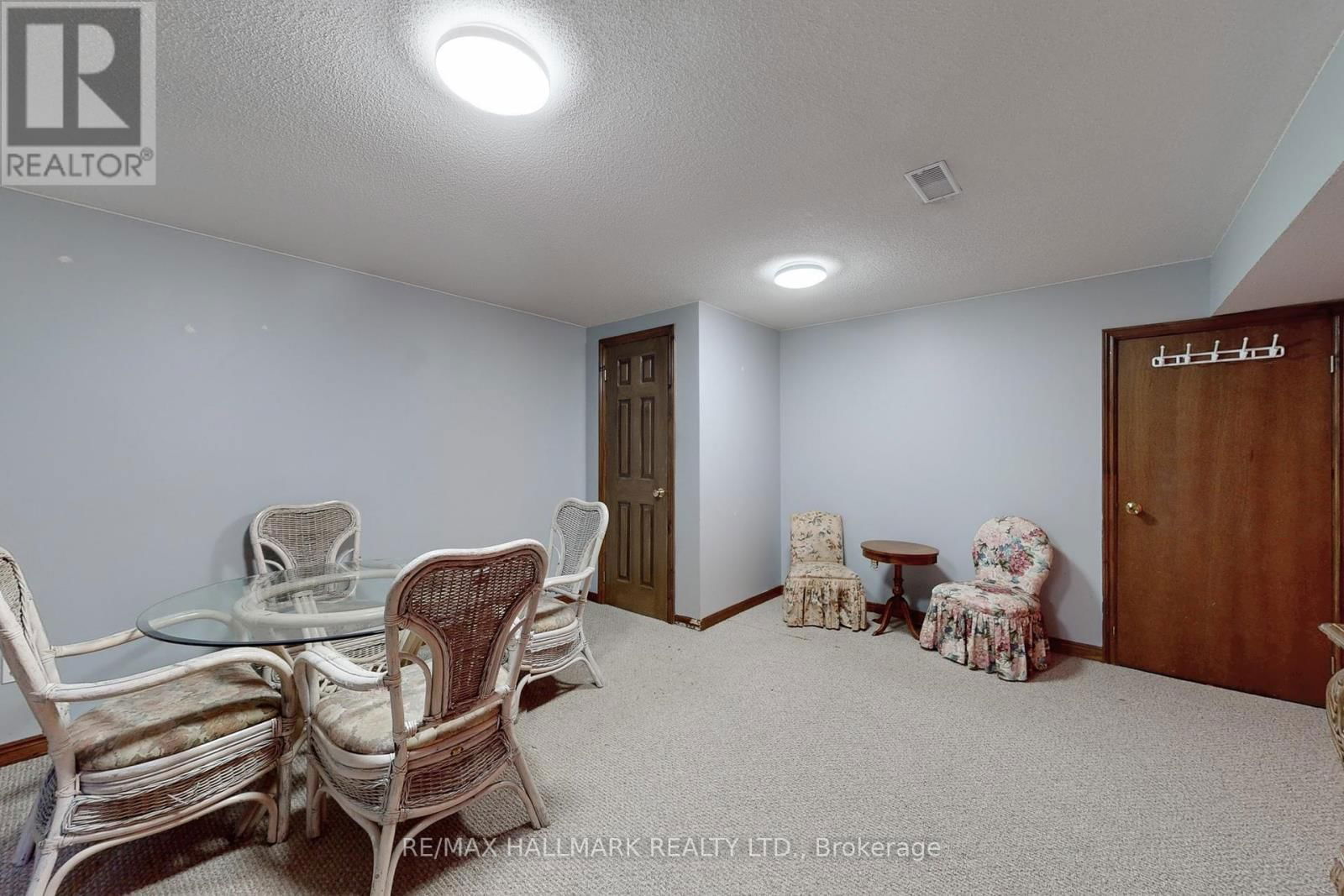 111 KERR BOULEVARD Image 32