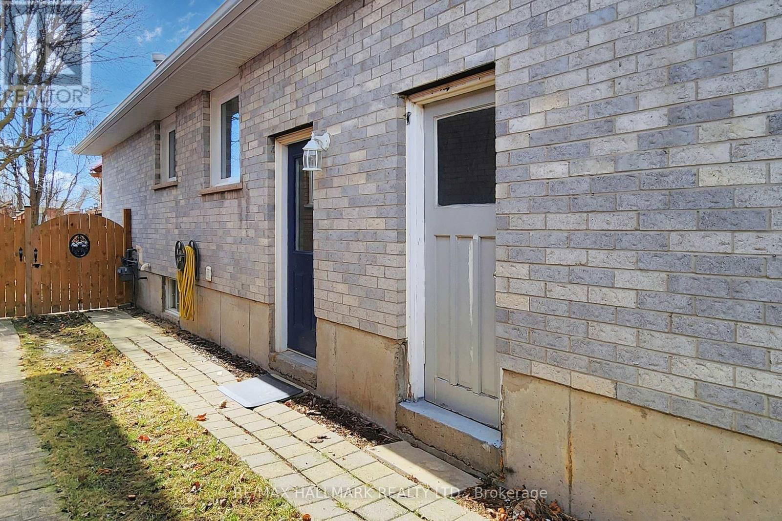 111 KERR BOULEVARD Image 45