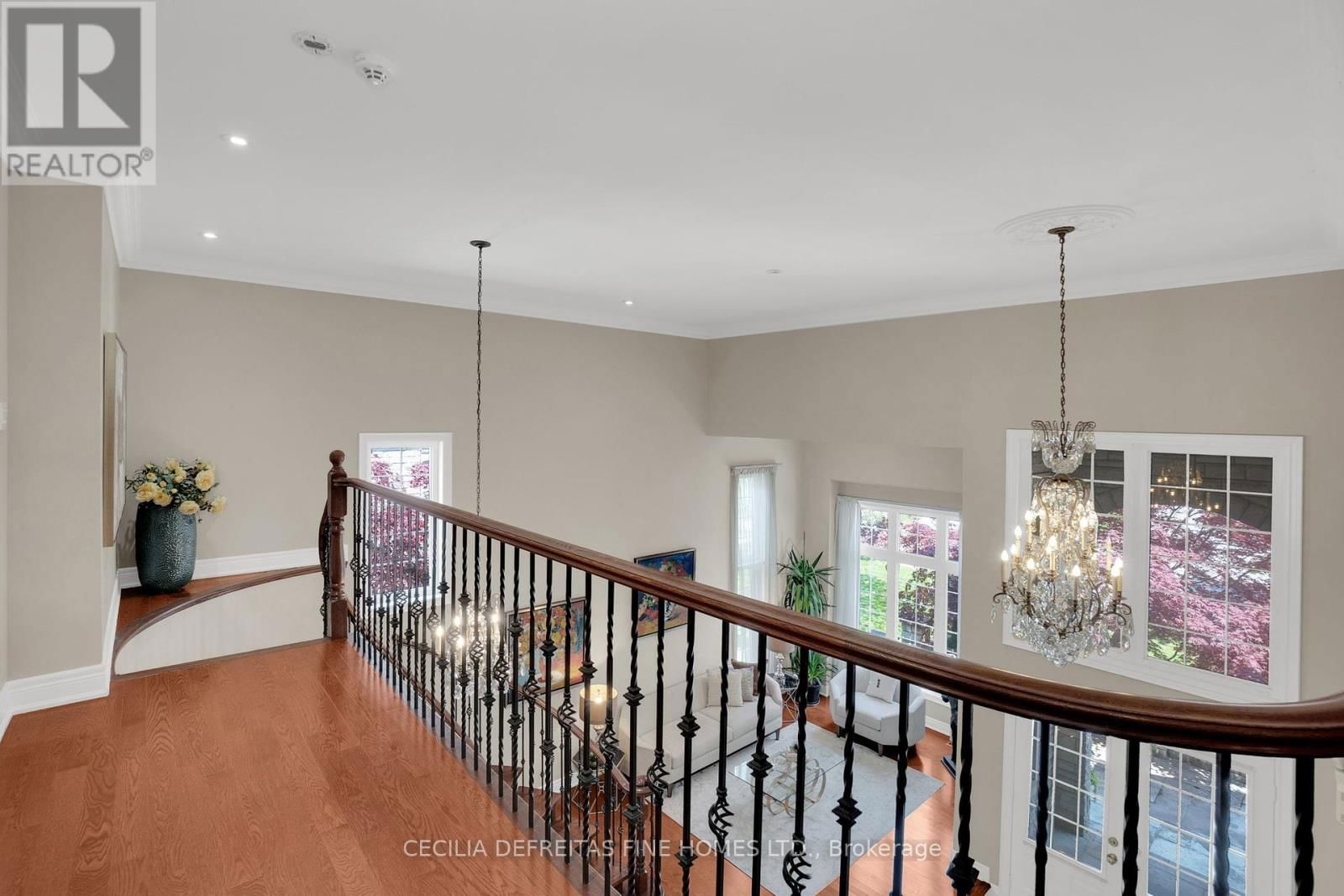 173 POLO CRESCENT Image 20