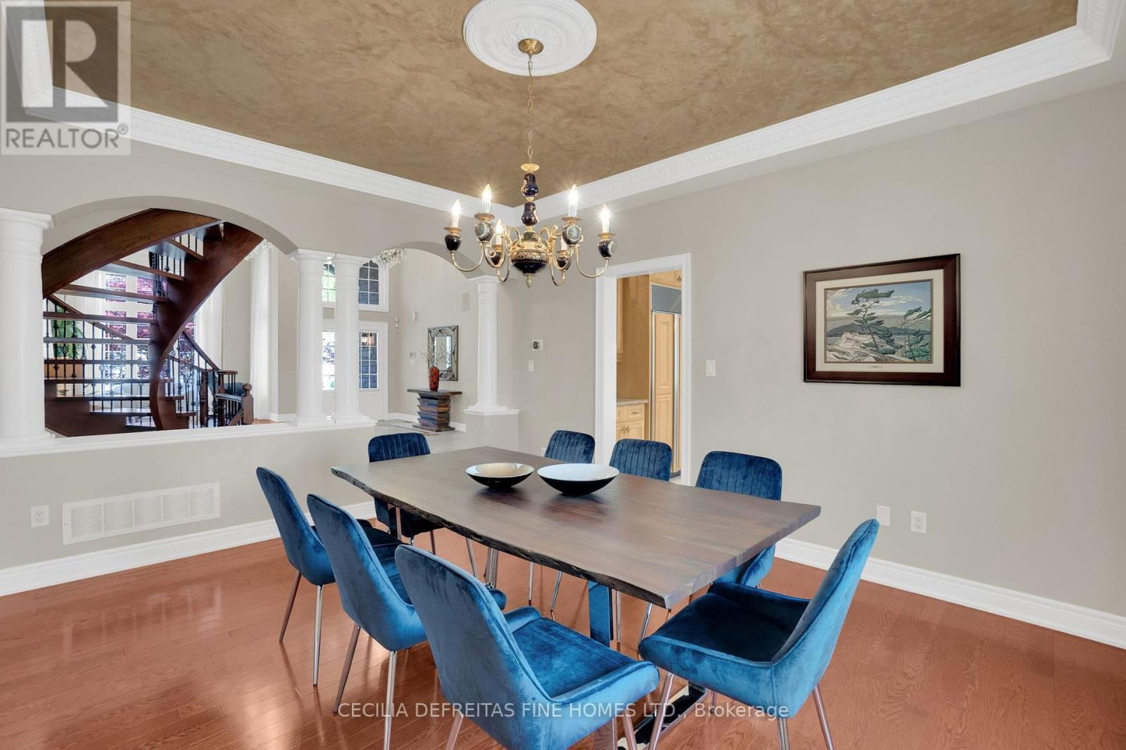 173 POLO CRESCENT Image 8