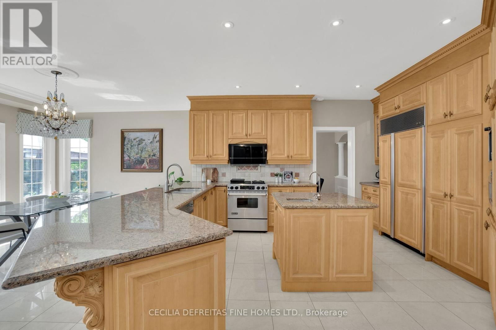 173 POLO CRESCENT Image 9