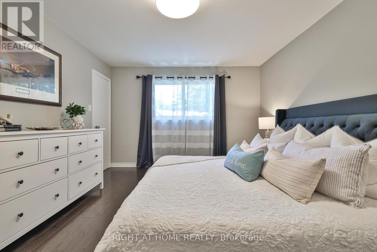 48 PORTERFIELD CRESCENT Image 21