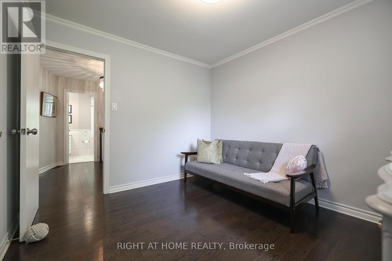 48 PORTERFIELD CRESCENT Image 26