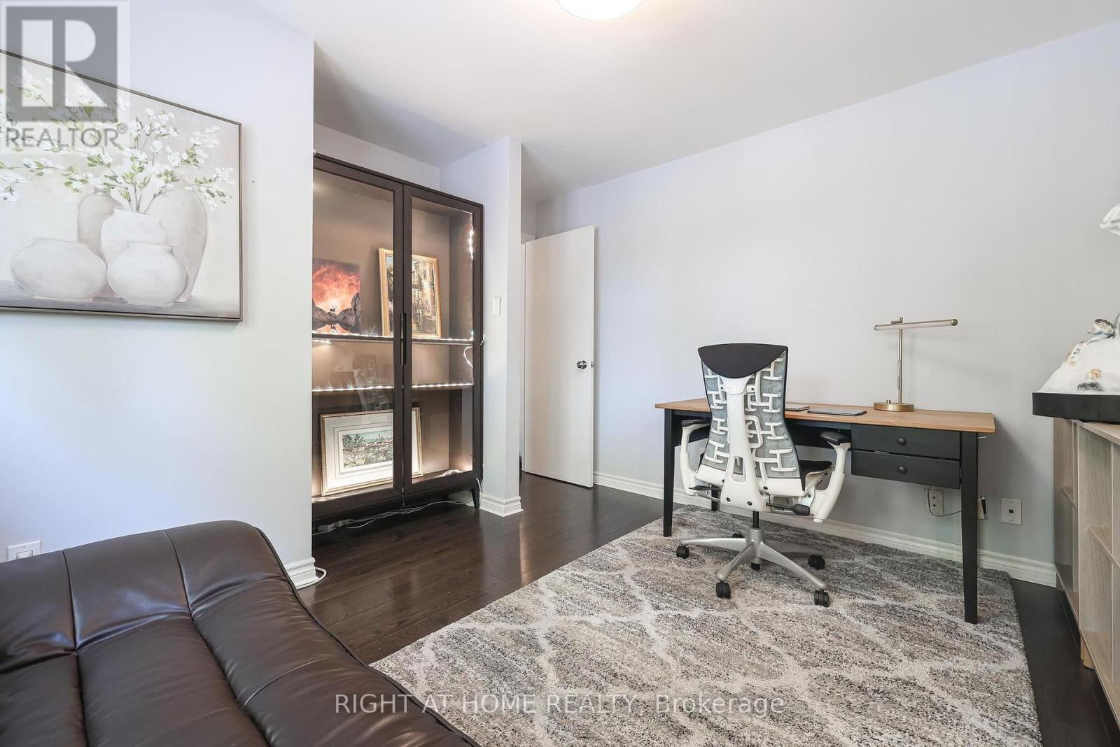 48 PORTERFIELD CRESCENT Image 29