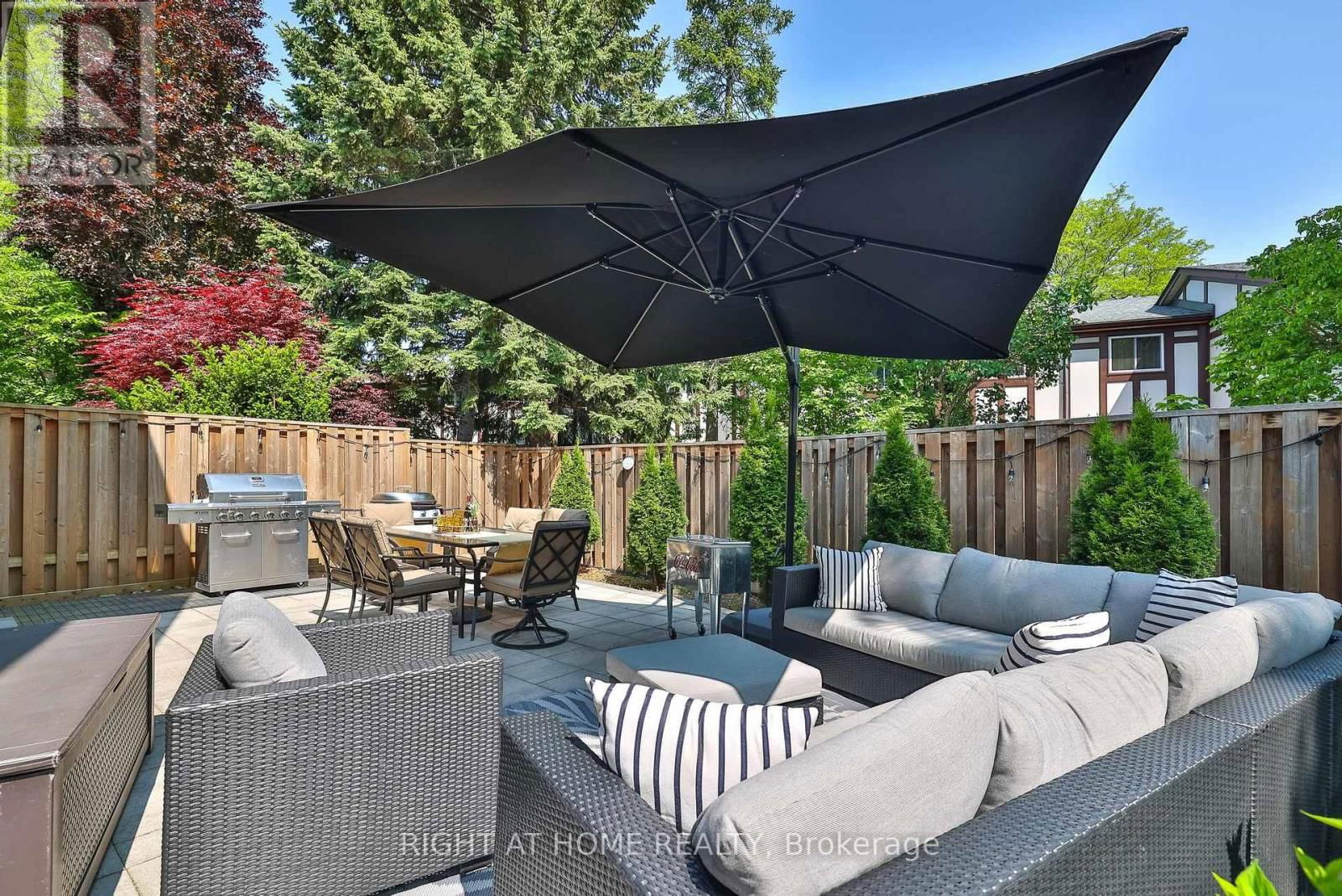 48 PORTERFIELD CRESCENT Image 44