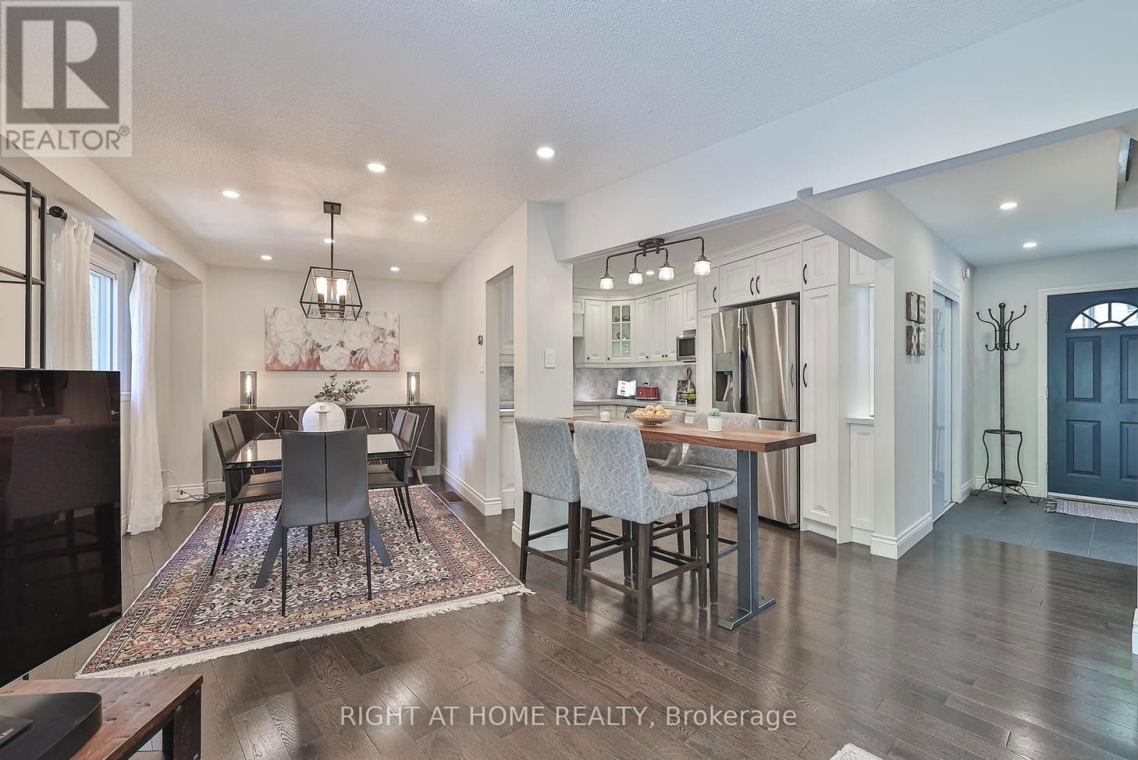 48 PORTERFIELD CRESCENT Image 5
