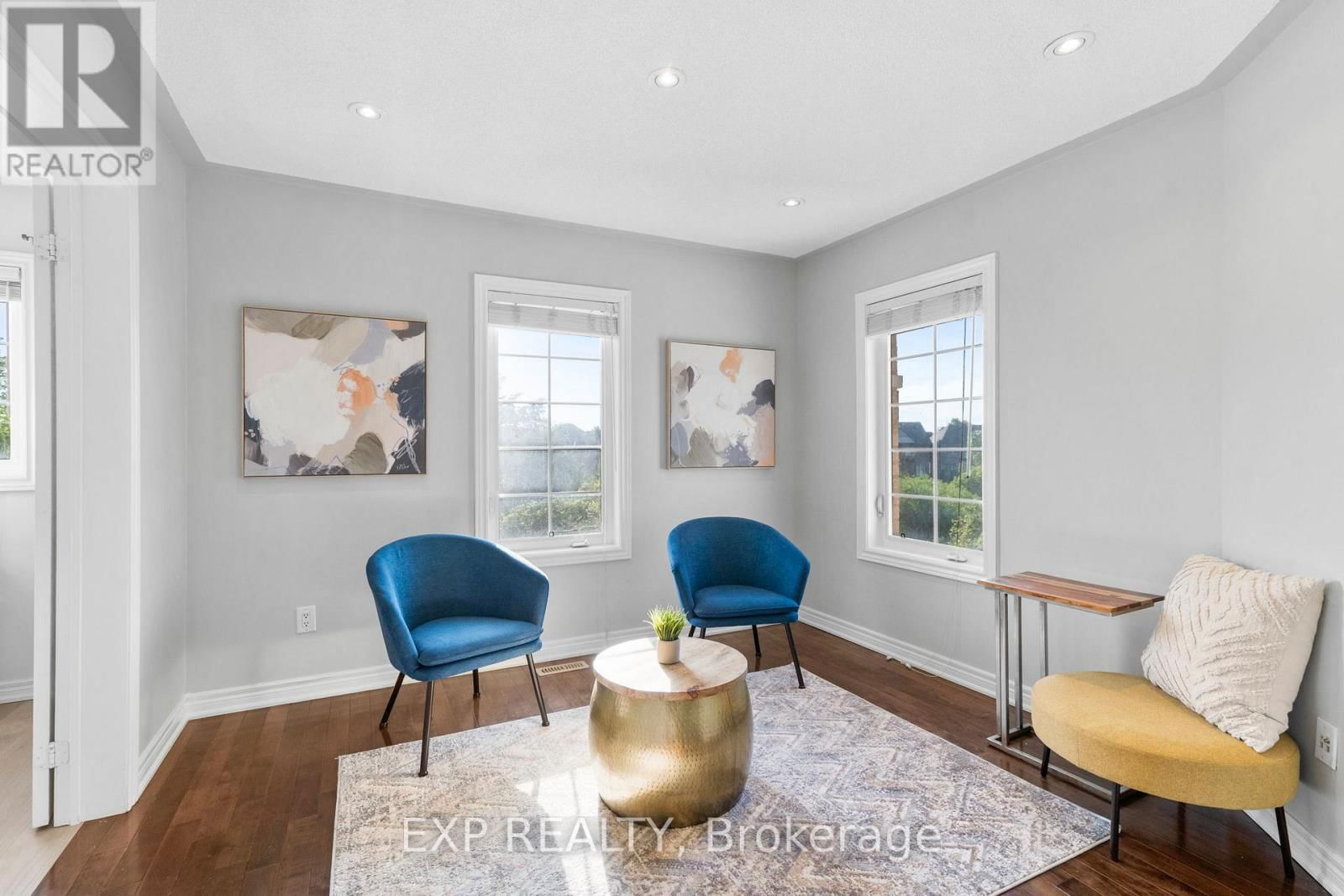 59 SMOOTHWATER TERRACE Image 15