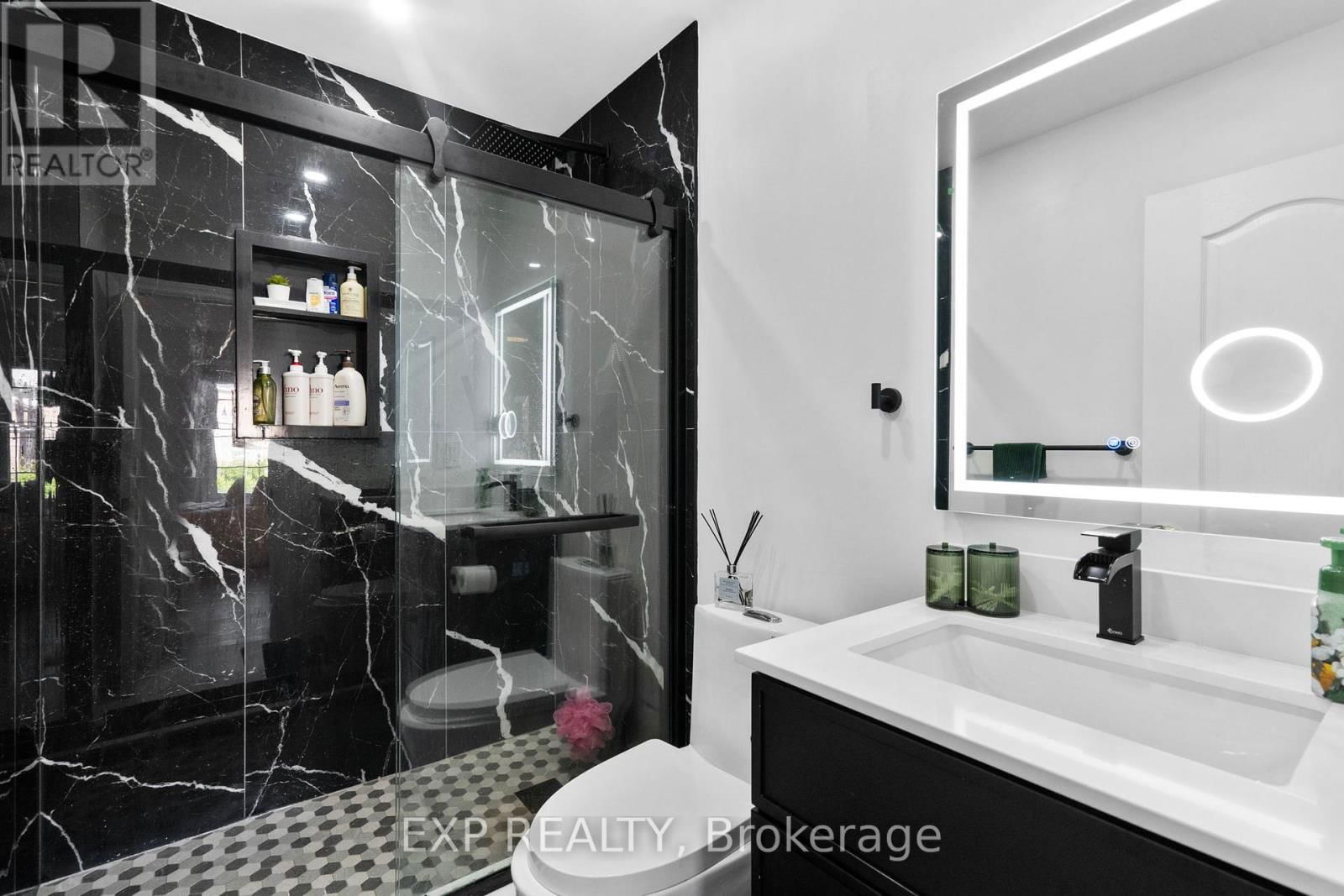 59 SMOOTHWATER TERRACE Image 27
