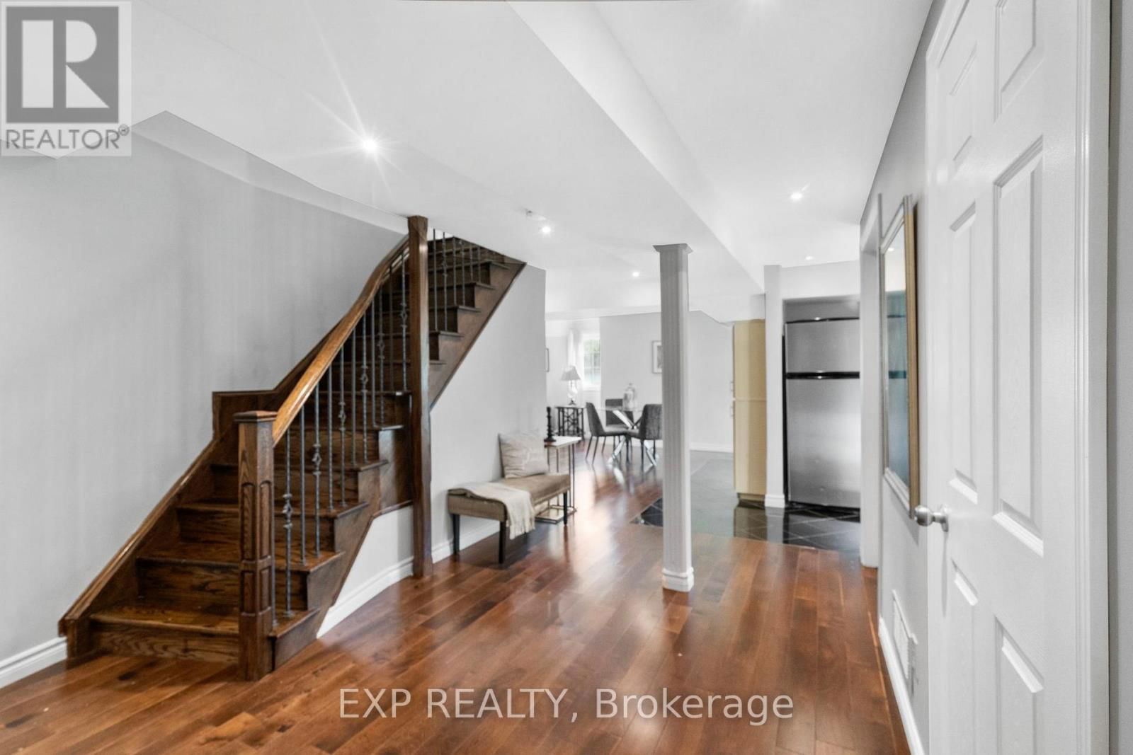 59 SMOOTHWATER TERRACE Image 29