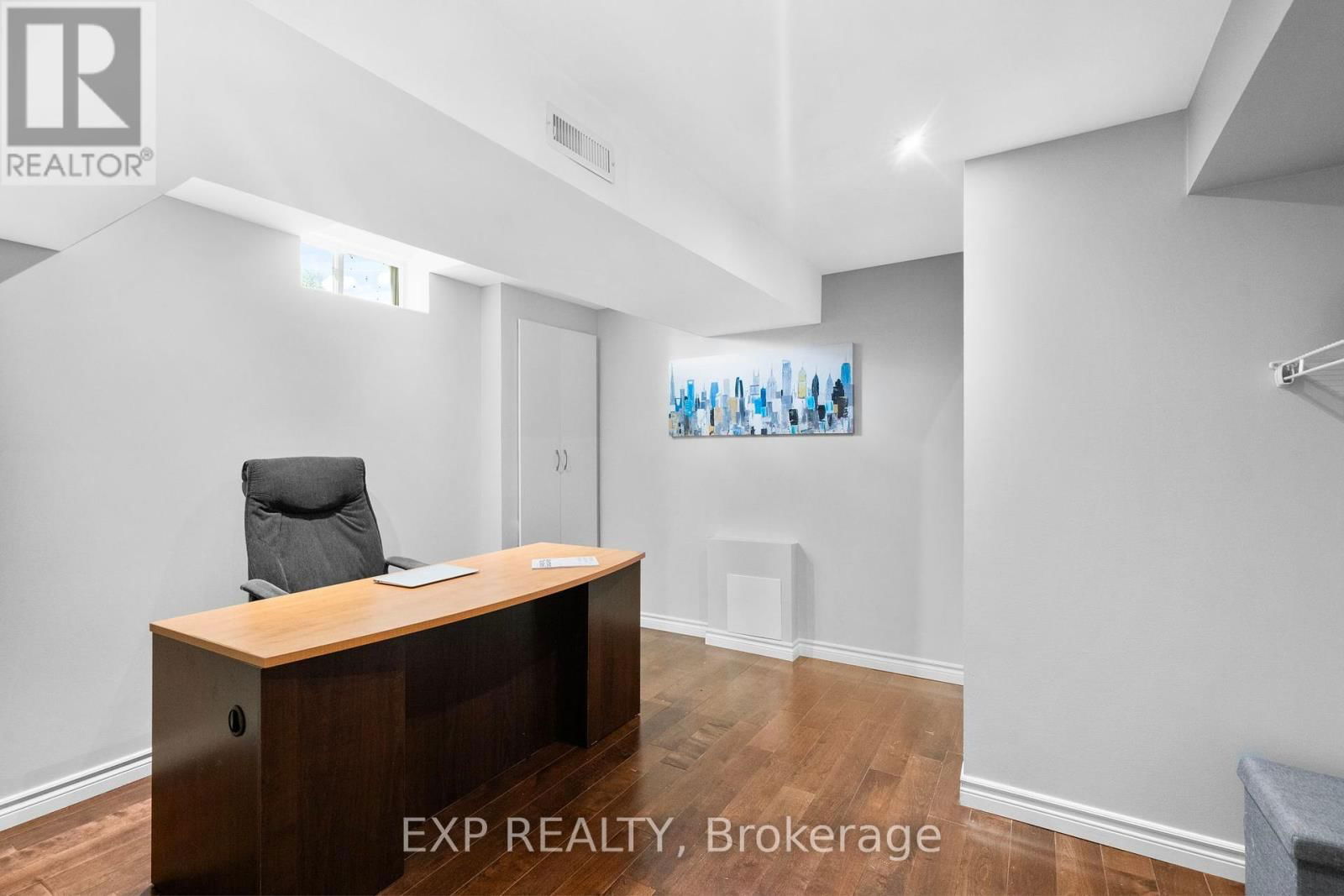 59 SMOOTHWATER TERRACE Image 30