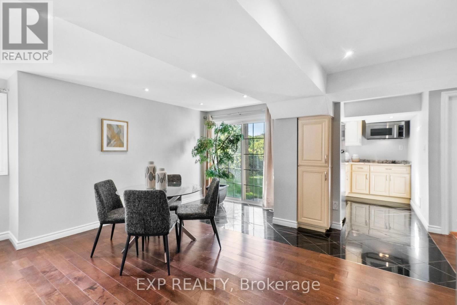 59 SMOOTHWATER TERRACE Image 36