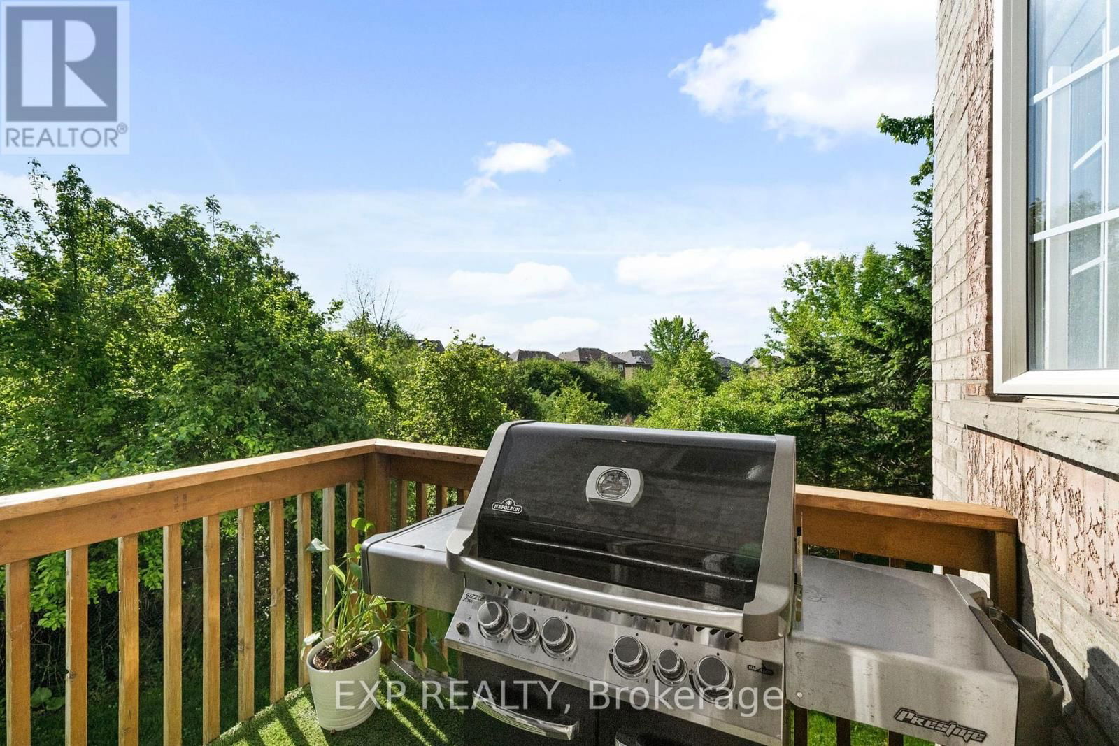59 SMOOTHWATER TERRACE Image 37