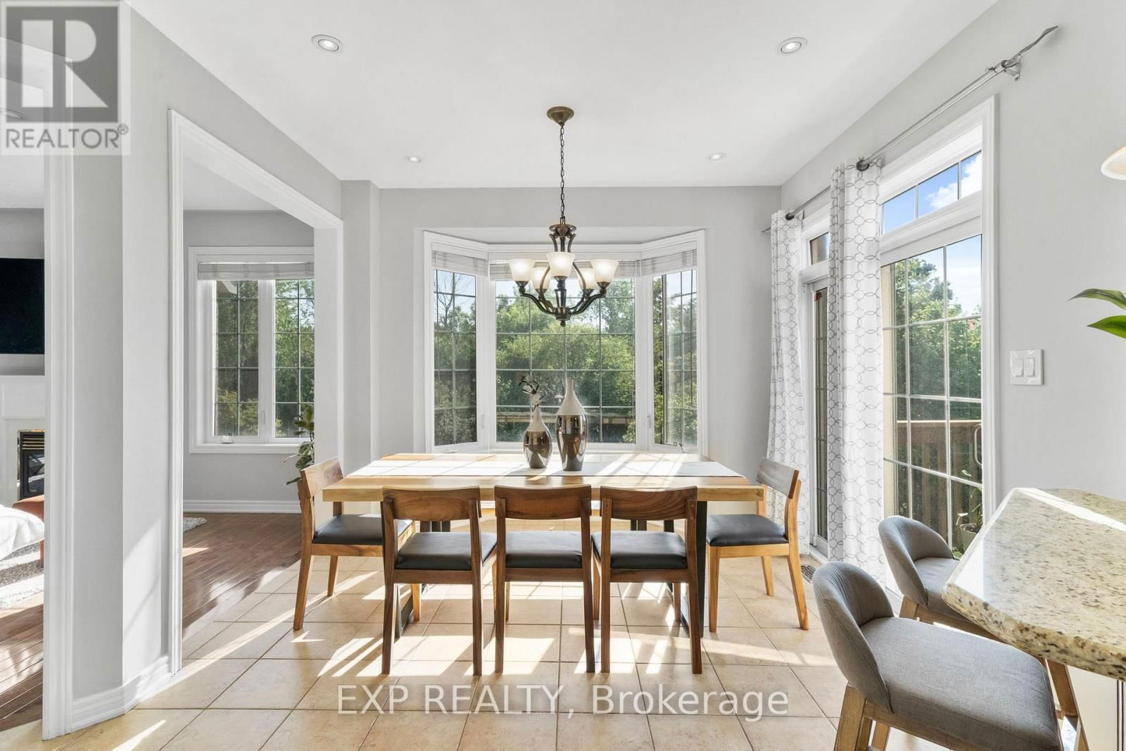 59 SMOOTHWATER TERRACE Image 7