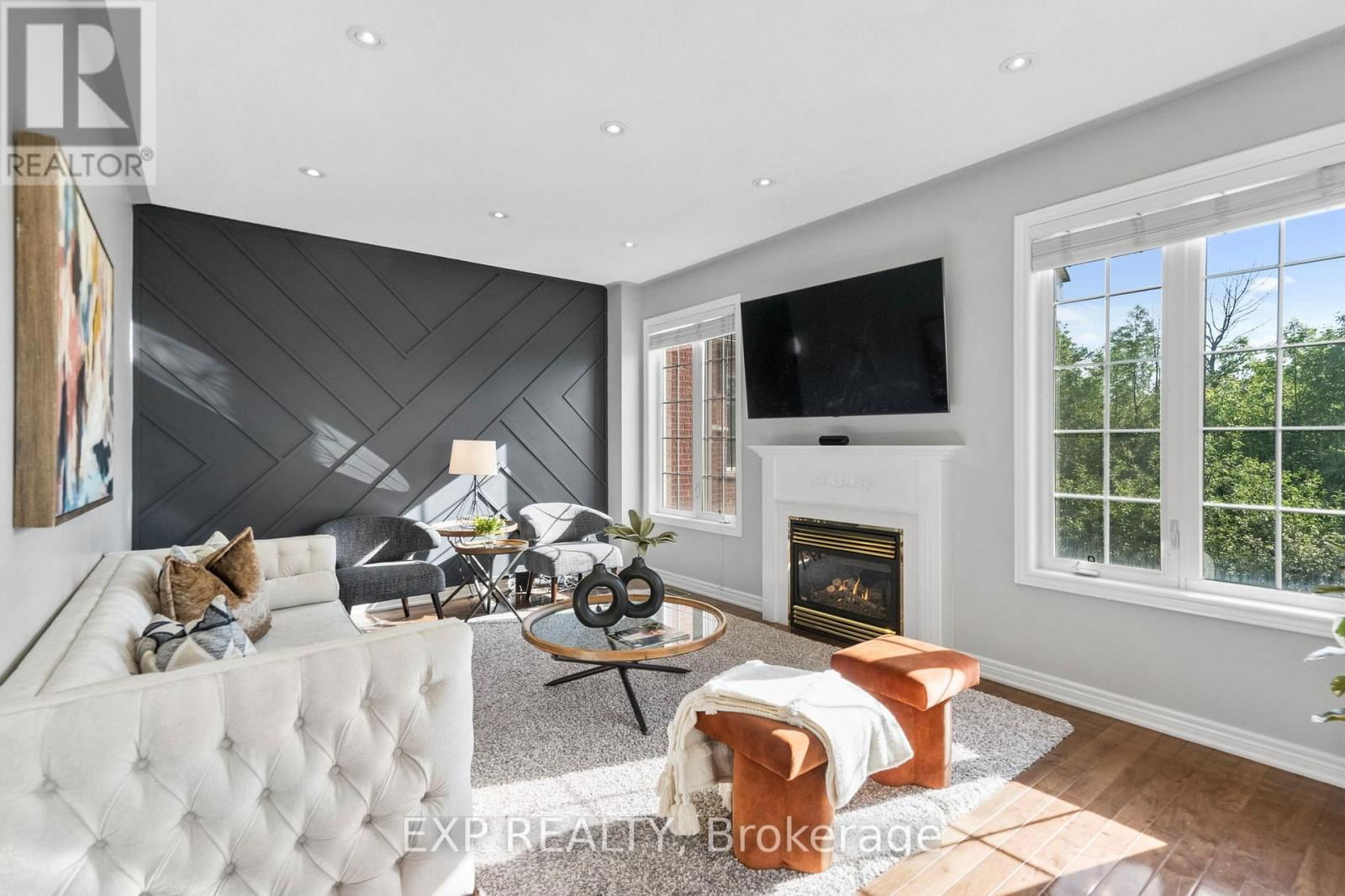 59 SMOOTHWATER TERRACE Image 9
