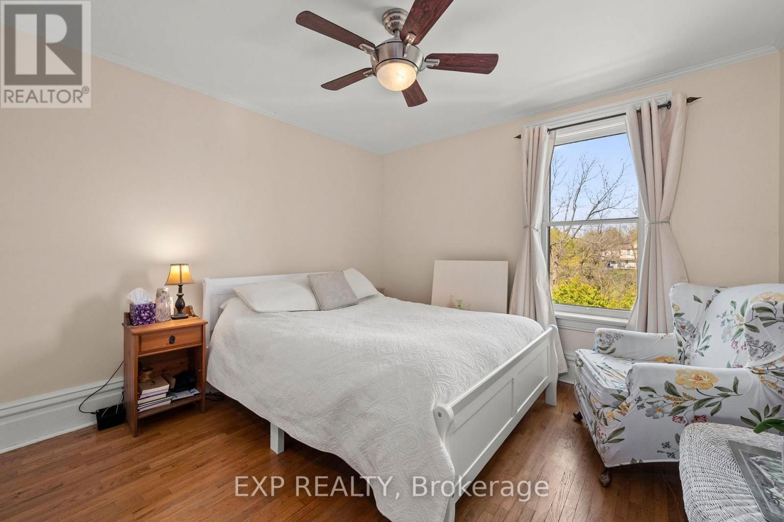 145 HIGH STREET Image 25
