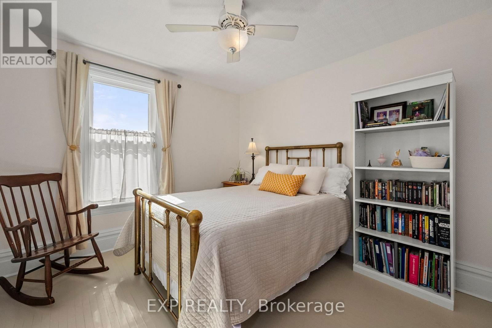 145 HIGH STREET Image 26