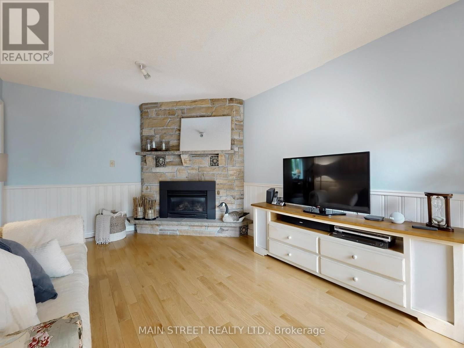 28 MUNRO CRESCENT Image 14