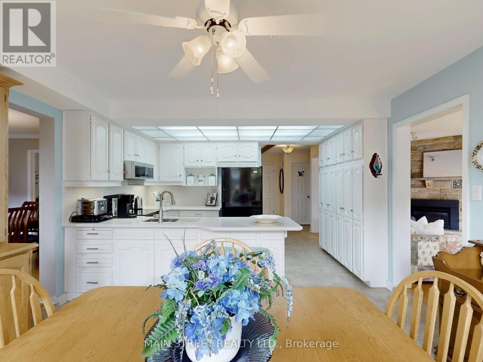 28 MUNRO CRESCENT Image 15