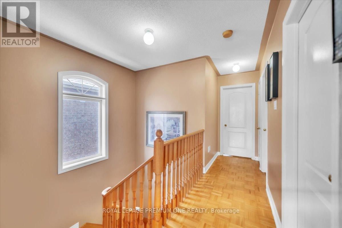 97 BLACKTHORN DRIVE Image 18